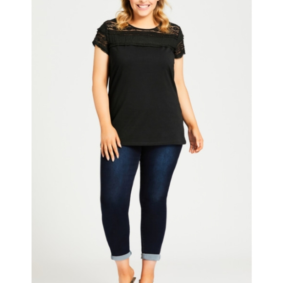 Loralette (Avenue) Black Lace Detail Top 1X - Picture 3 of 4